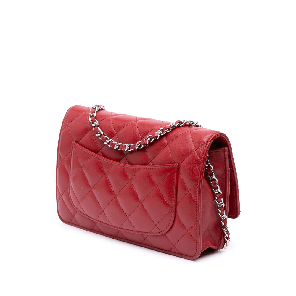 CC Lambskin Wallet on Chain Red - Gaby Paris