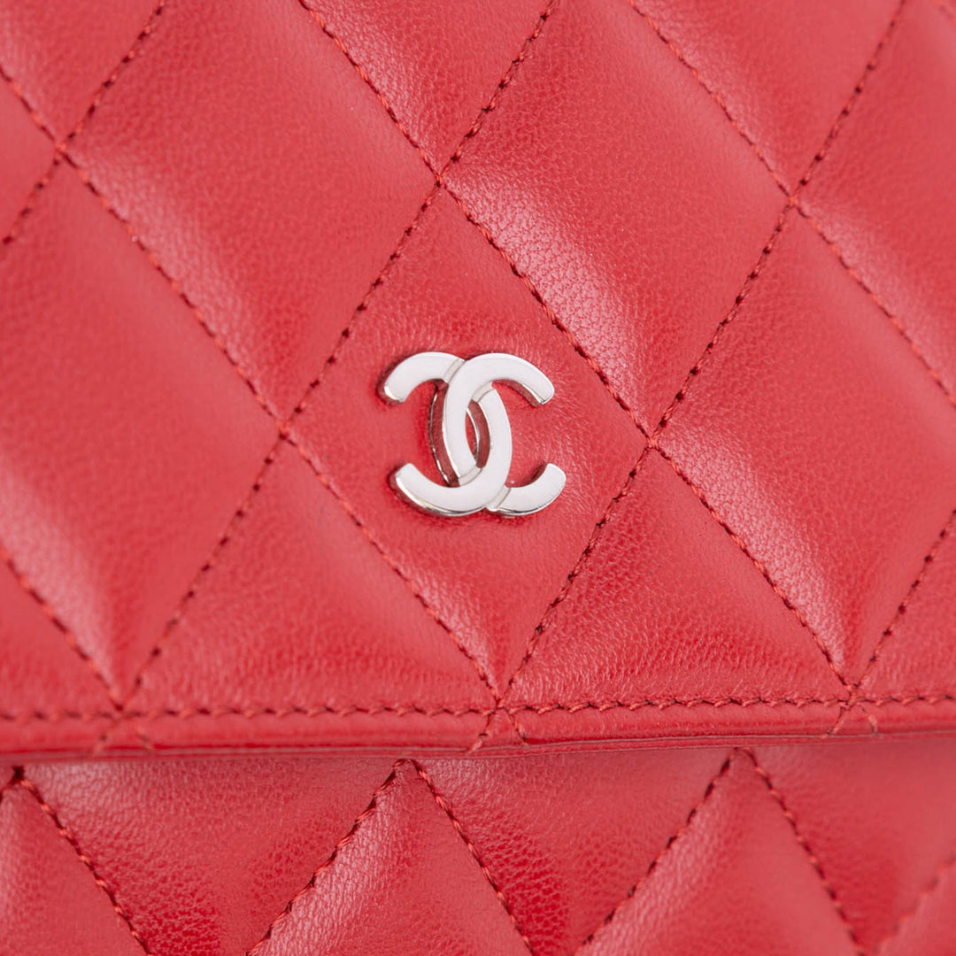 CC Lambskin Wallet on Chain Red - Gaby Paris