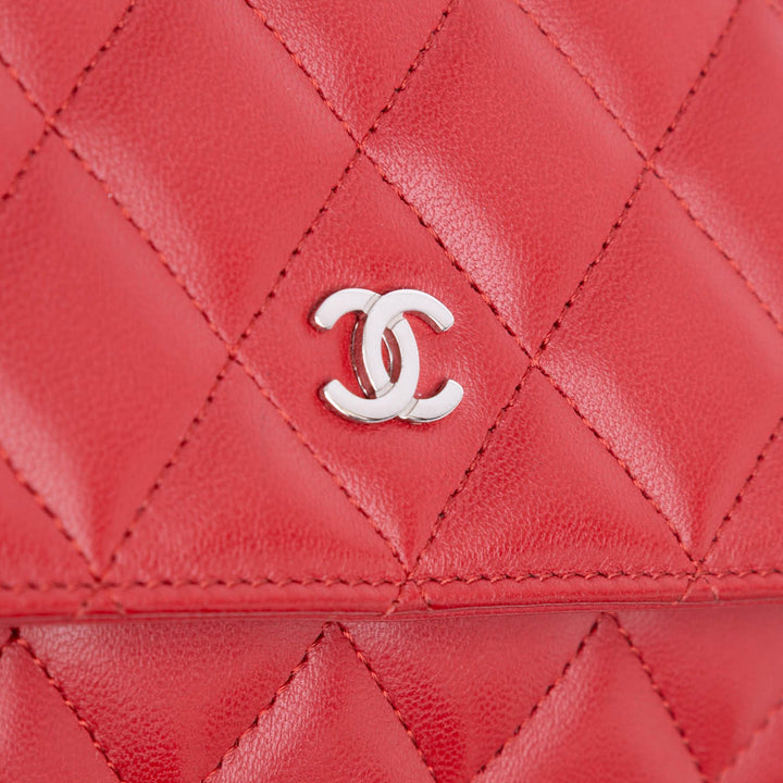 CC Lambskin Wallet on Chain Red - Gaby Paris