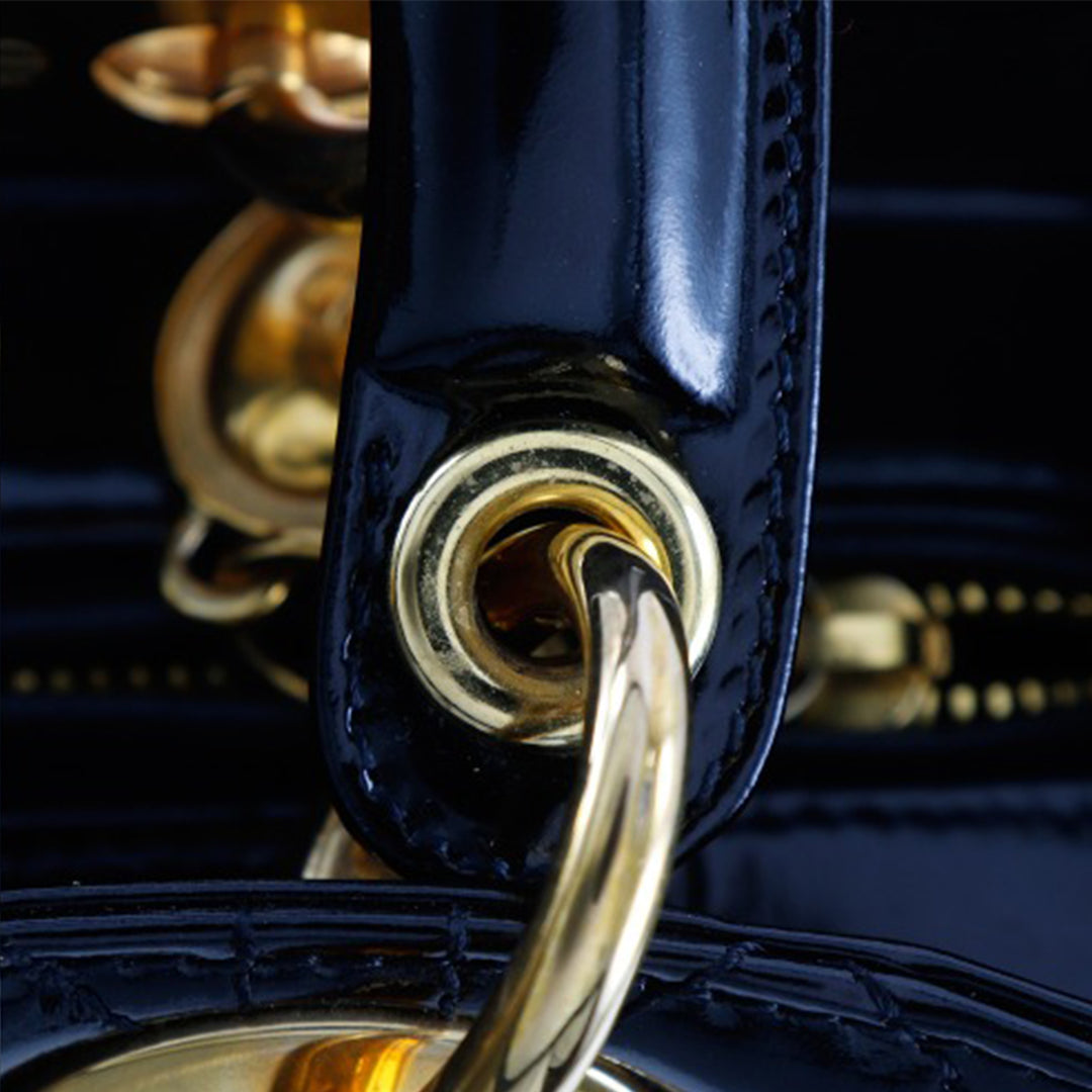 Dior Medium Cuir verni Cannage Lady Dior