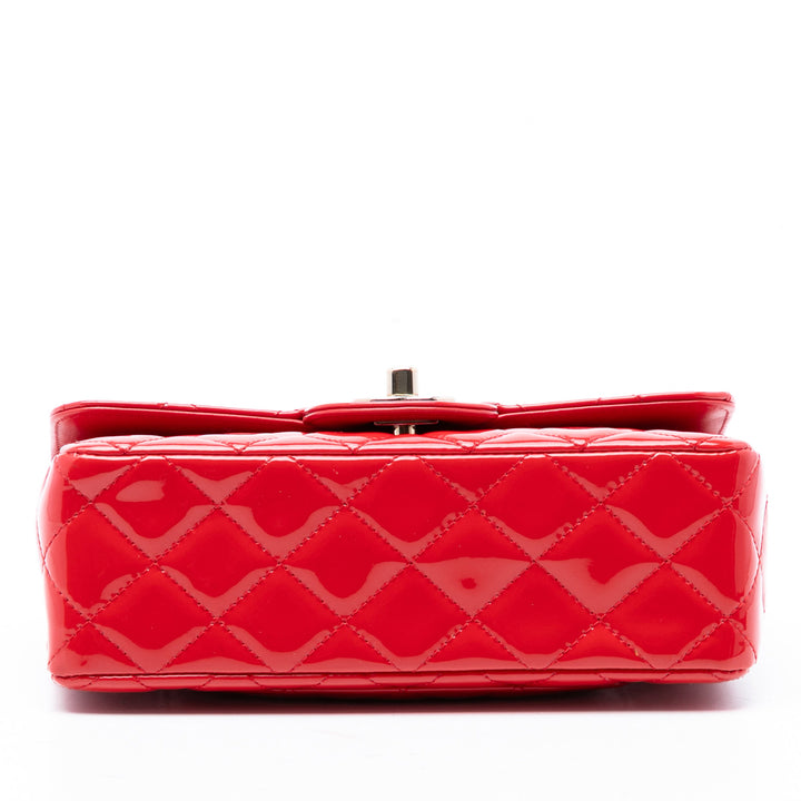 Chanel Mini Rectangular Classic Cuir verni Simple rabat