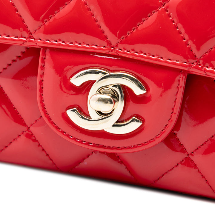 Chanel Mini Rectangular Classic Cuir verni Simple rabat
