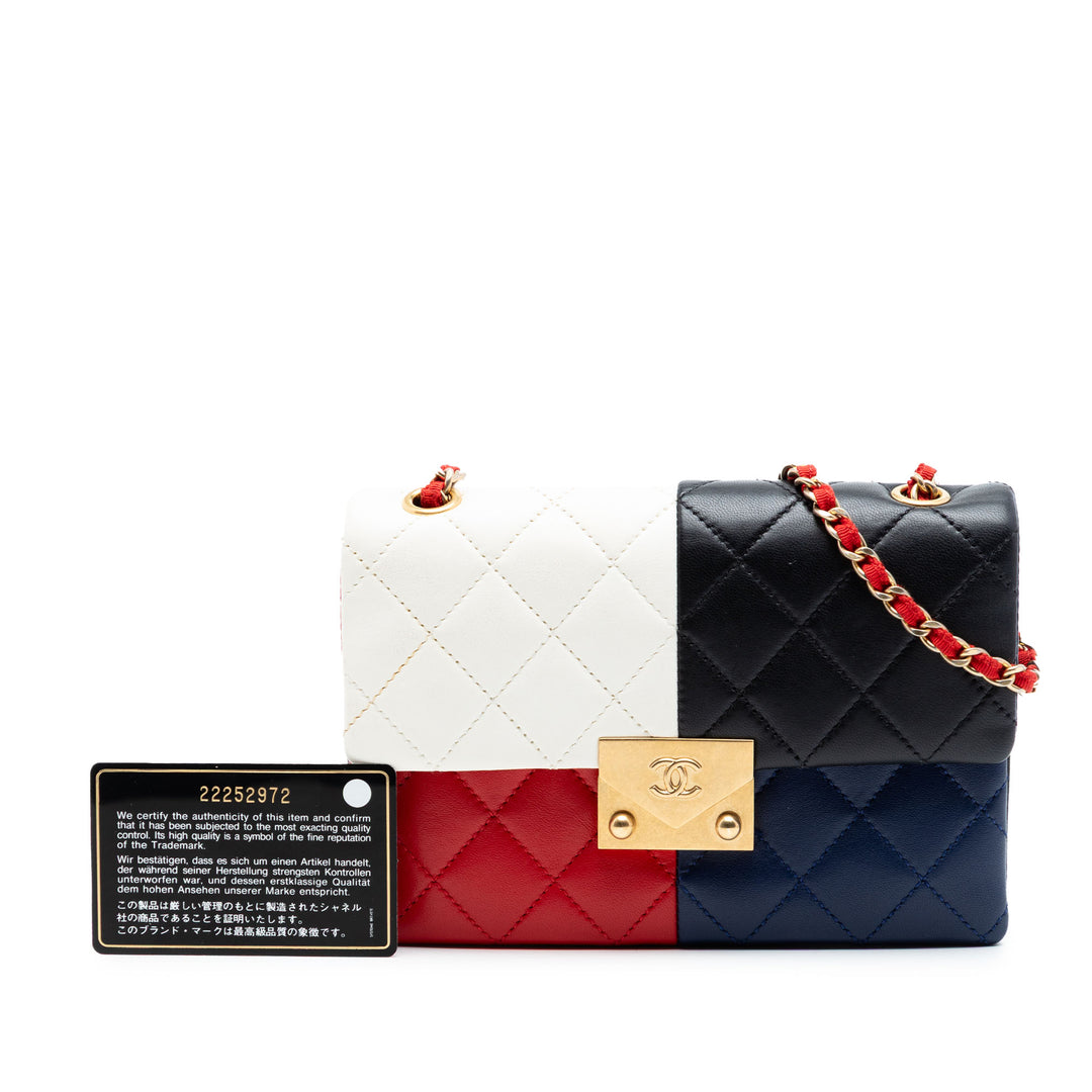 Chanel Matelassé Colorblock Pagoda à rabat Cuir d'agneau