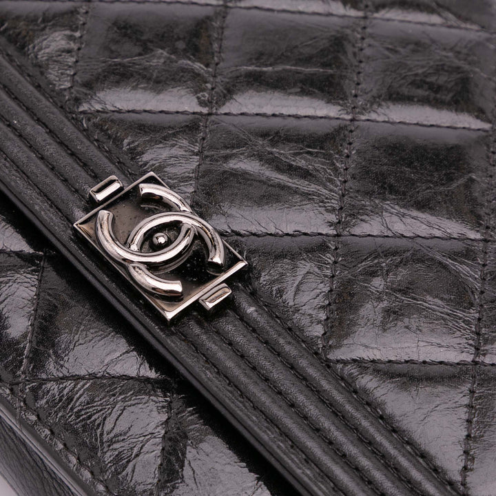 Quilted Shiny Aged Calfskin Boy Wallet On Chain Black - Gaby Paris