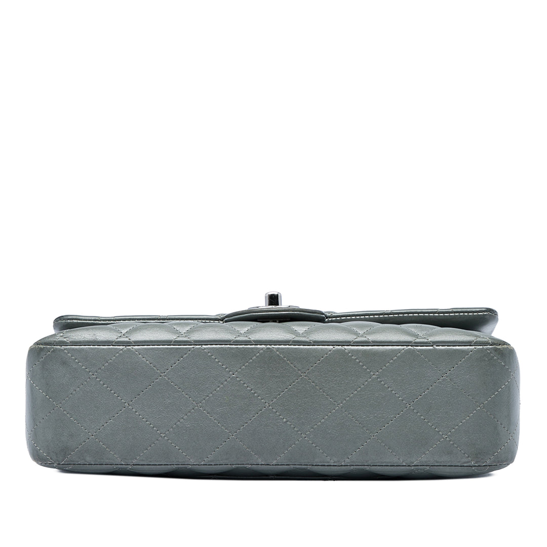 Chanel Classic Double rabat Moyen Cuir d'agneau Argenté
