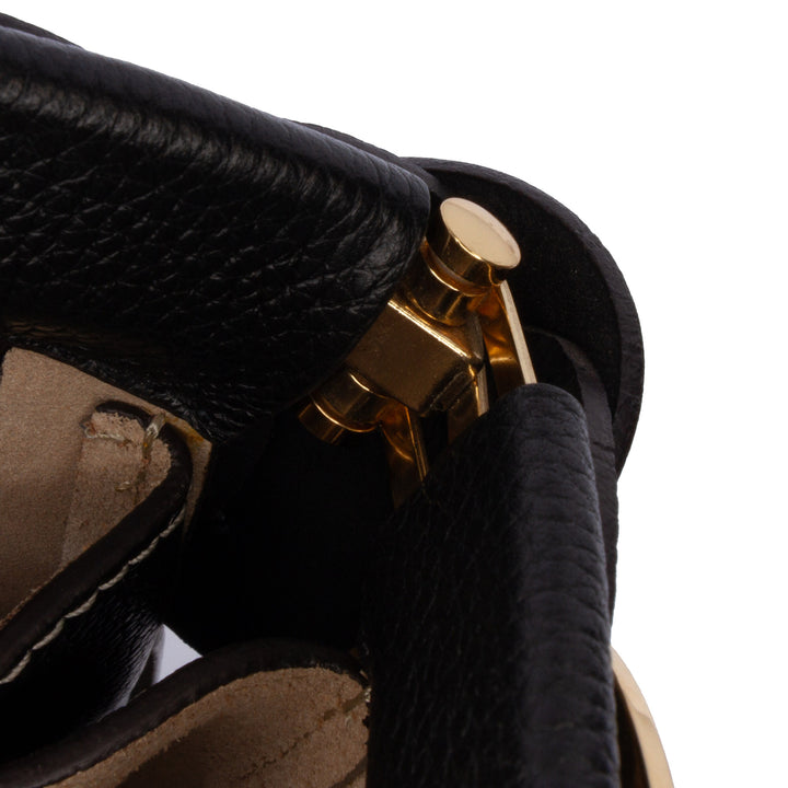 Grained Calfskin Braided Ring Darryl Clutch Black - Gaby Paris