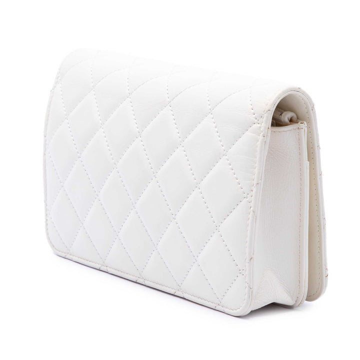 CC froissé Chevron Wallet on Chain Cuir de veau Blanc