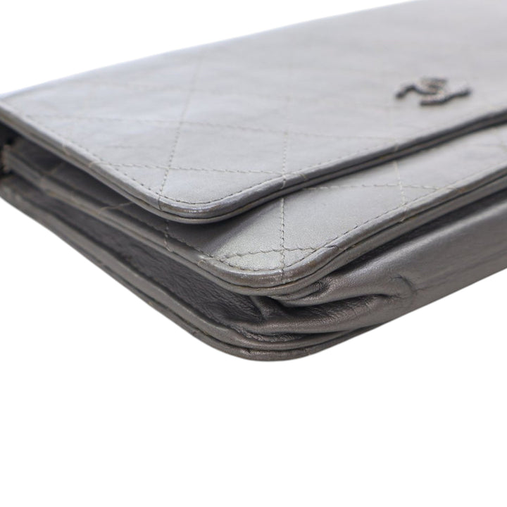 Chanel CC Quilted Aged Cuir de veau Wallet On Chain Argenté