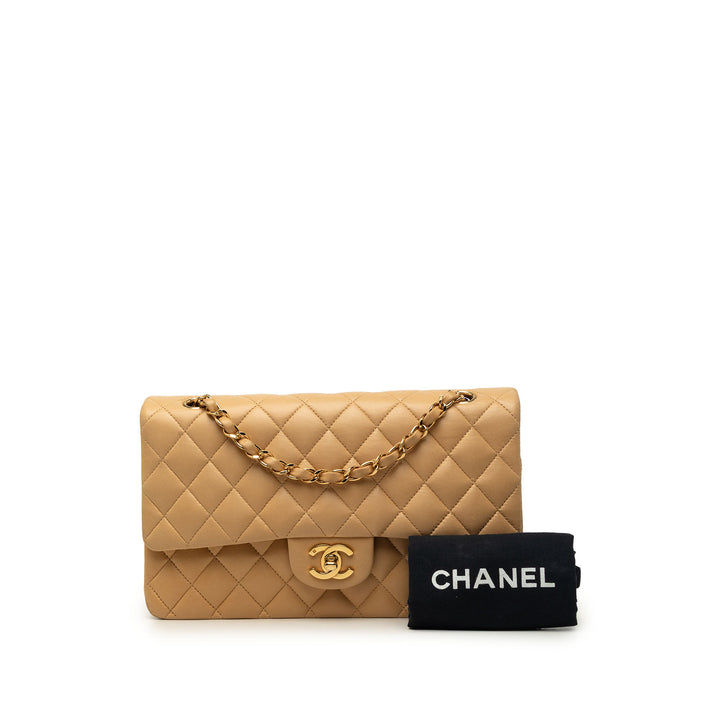 Chanel Sac porté épaule Classic Double rabat Moyen Cuir d'agneau Beige – vue 7 – GABY PARIS