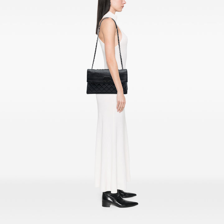 Chanel CC Matelassé Cuir de veau Hamptons Foldover à rabat