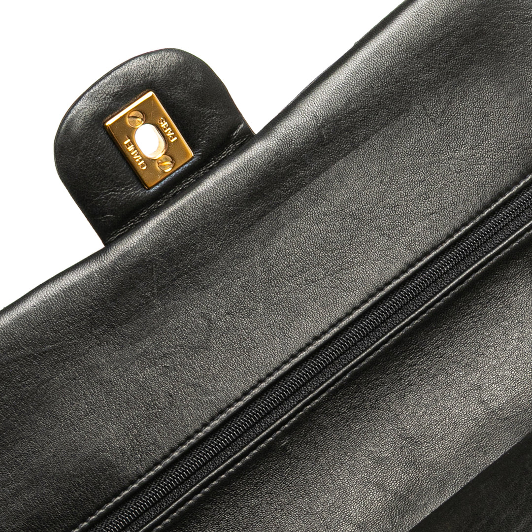 Chanel Medium Classic Cuir d’agneau Double rabat Noir