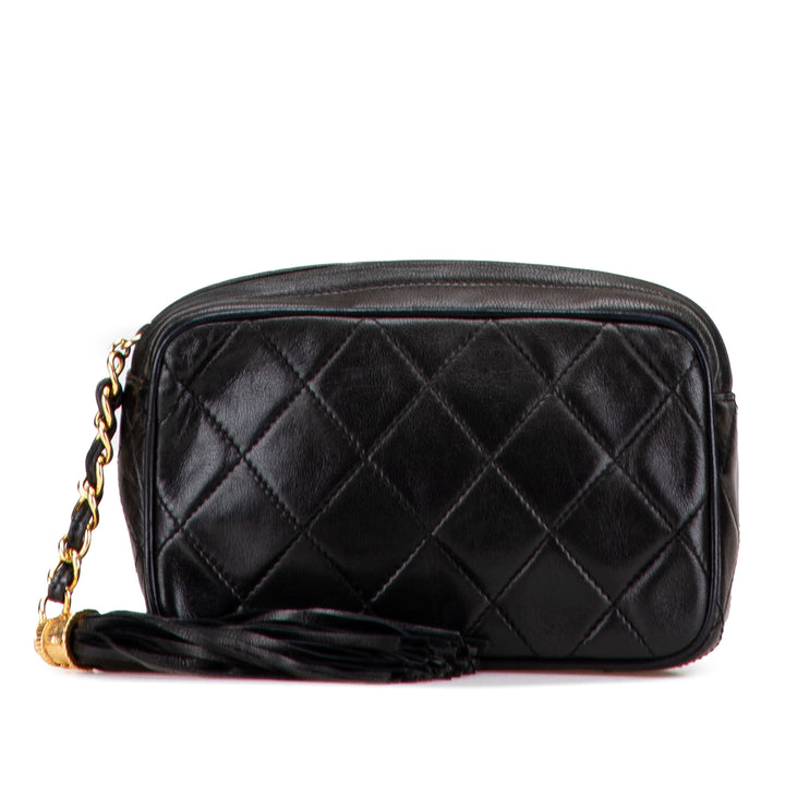 Chanel Quilted Cuir d’agneau Tassel Pochette Noir