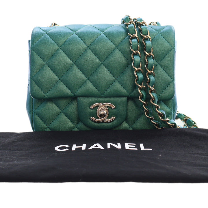 Chanel Classic Carré Irisé Rabat simple Mini Cuir d'agneau