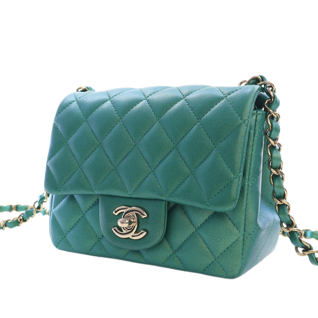 Chanel Classic Carré Irisé Rabat simple Mini Cuir d'agneau