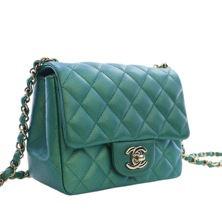 Chanel Classic Carré Irisé Rabat simple Mini Cuir d'agneau