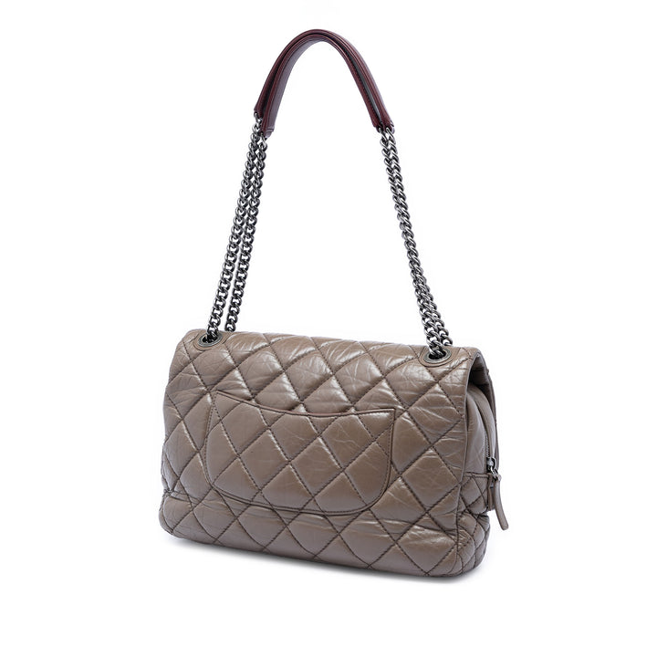 Chanel Jumbo Matelassé vieilli Cuir de veau New Portobello à rabat