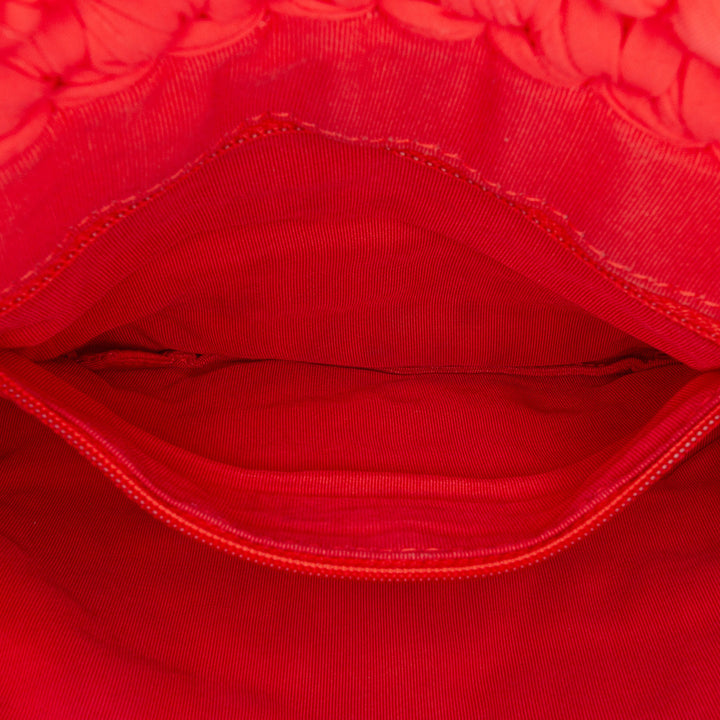 Neoprene Fancy Crochet Flap Red - Gaby Paris