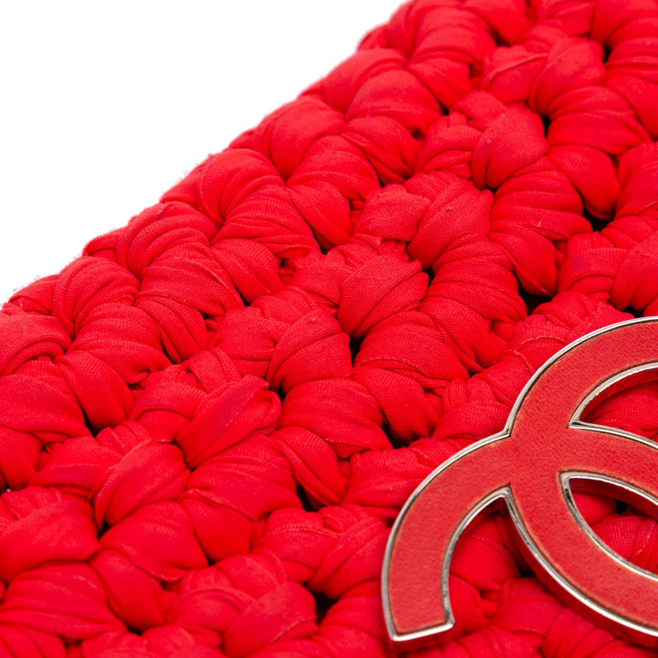 Neoprene Fancy Crochet Flap Red - Gaby Paris