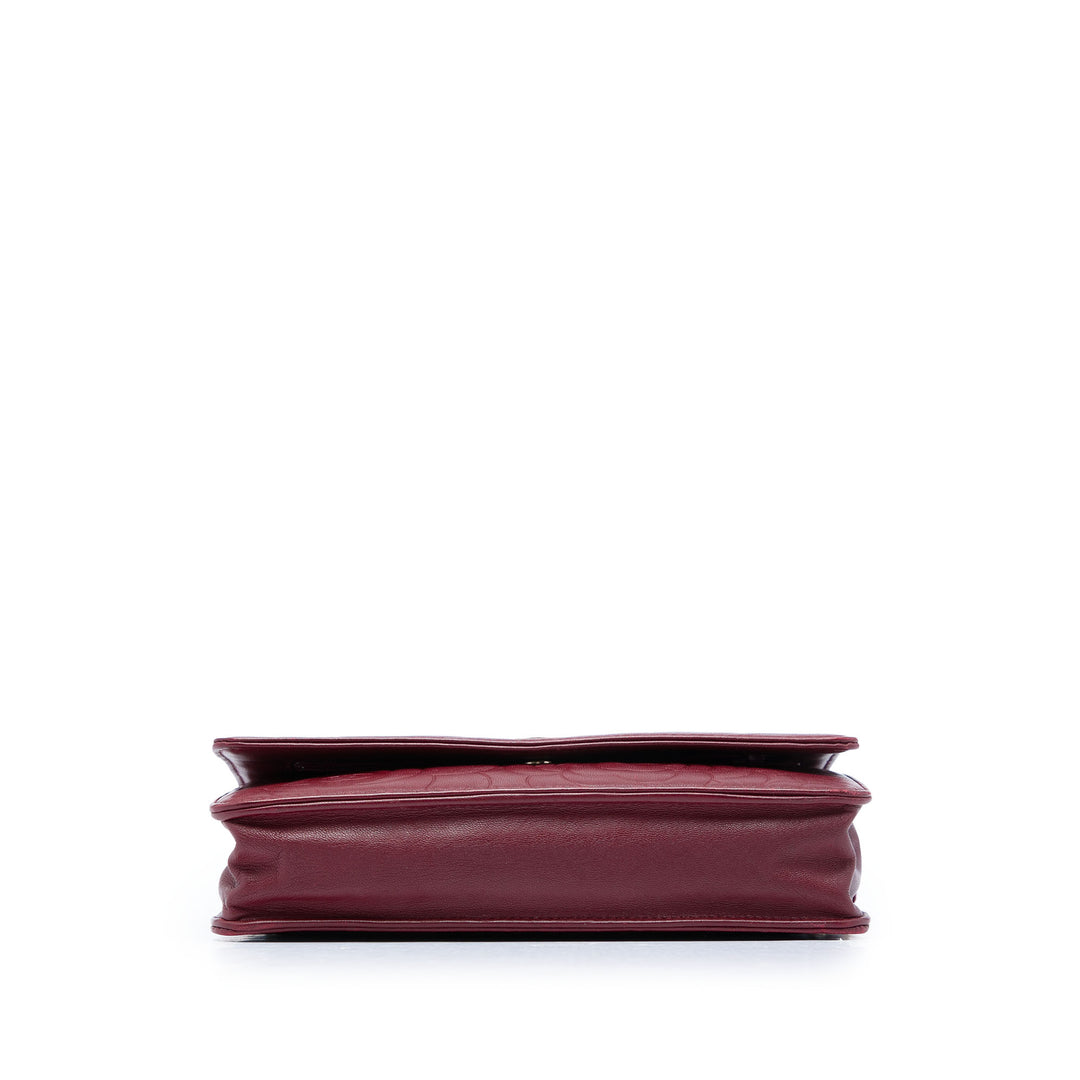 Chanel CC embossé Camellia Wallet on Chain Cuir de veau