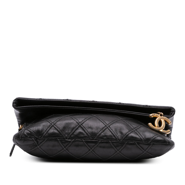 Chanel Quilted Cuir d’agneau Leather Pochette Noir – GABY PARIS Authentique