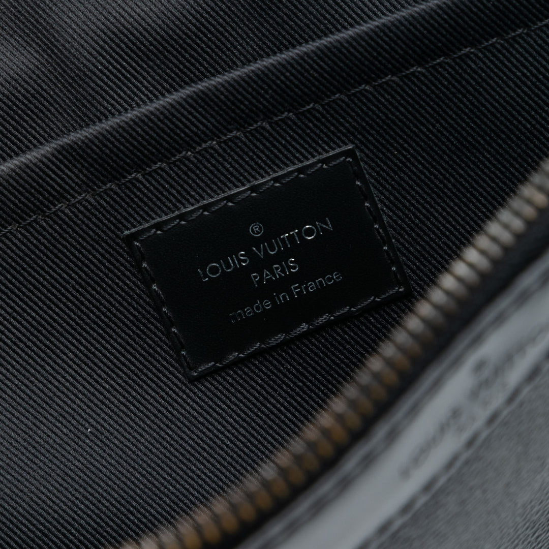 Louis Vuitton Monogram Eclipse Discovery Pochette GM
