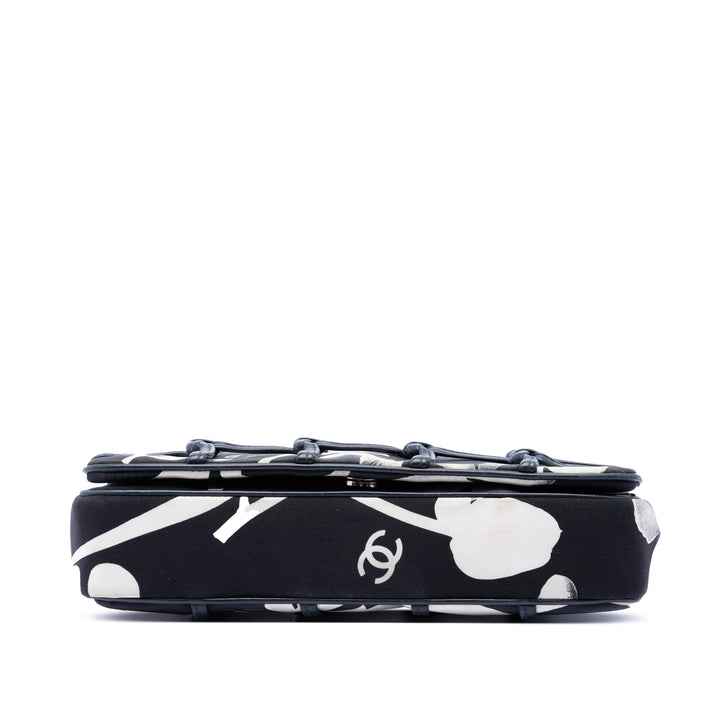 Chanel Small Soie et Cuir d’agneau Net Tahiti à rabat