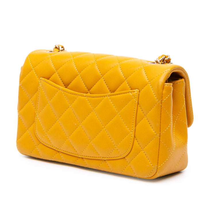 Chanel Mini Rectangular Classic Cuir d’agneau Simple rabat