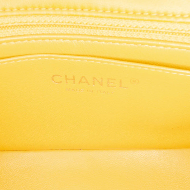 Chanel Mini Rectangular Classic Cuir d’agneau Simple rabat