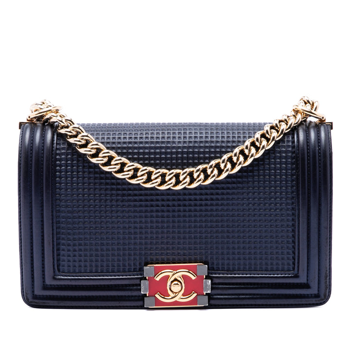 Chanel Old Medium Cuir d’agneau embossé Cube Boy à rabat
