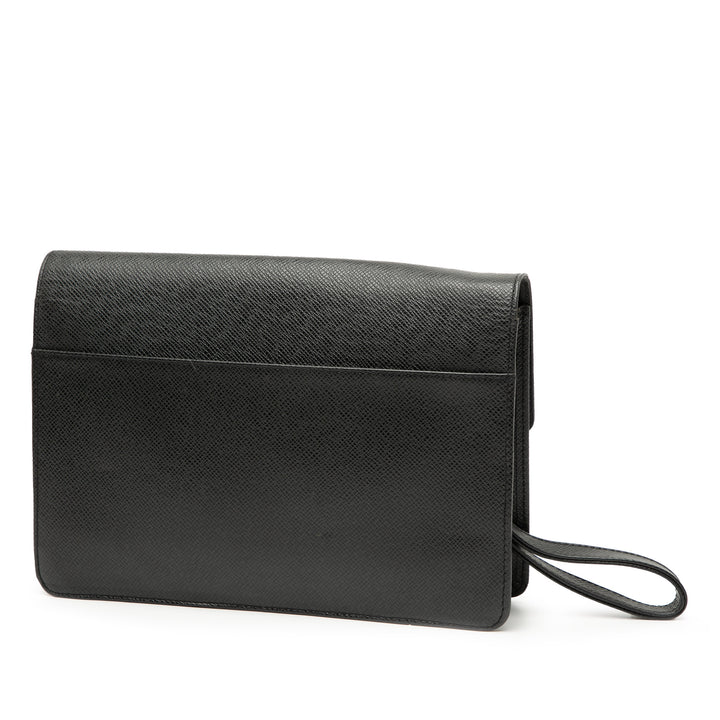 Louis Vuitton Taiga Selenga