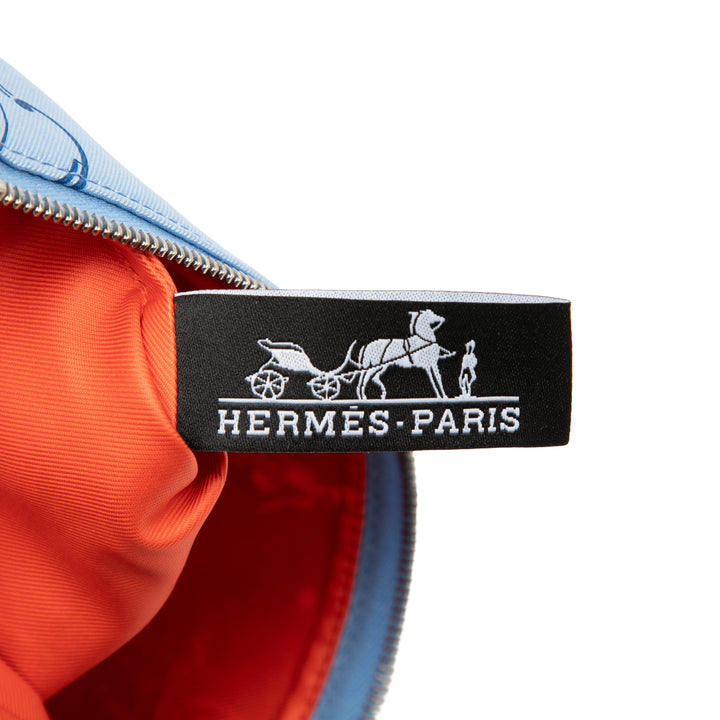 Hermès Ex Libris Les Parisiennes Poche Cosmetic Étui Bleu – vue 5 – GABY PARIS