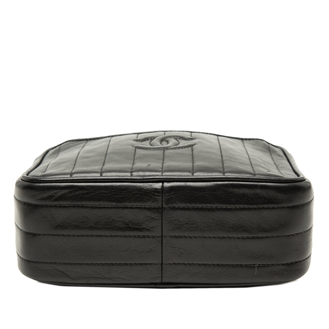 Chanel CC Vertical Matelassé Cuir d’agneau Pompon Sac caméra