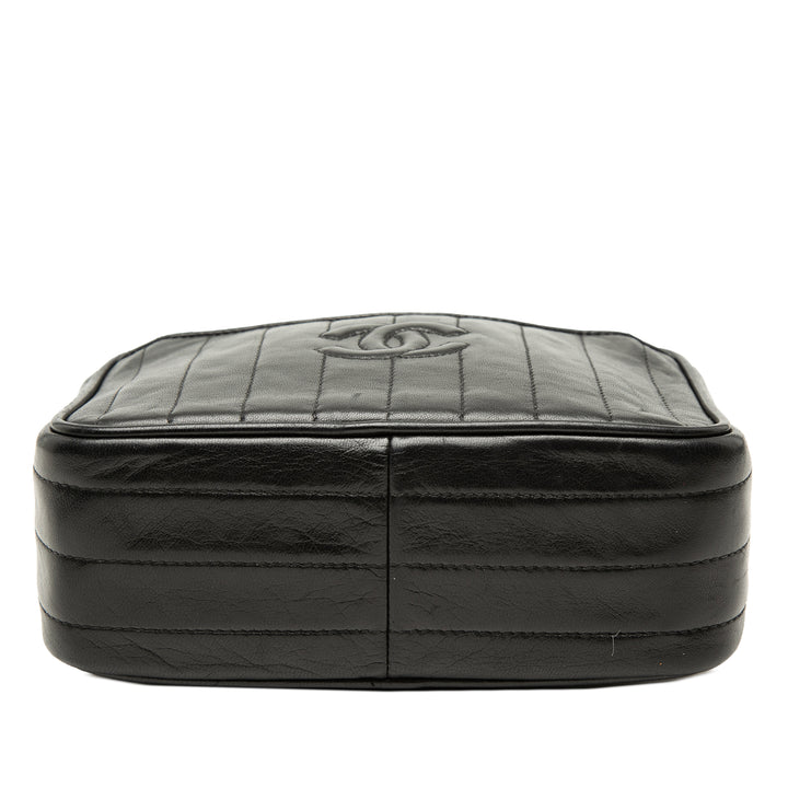 Chanel CC Vertical Matelassé Cuir d’agneau Pompon Sac caméra