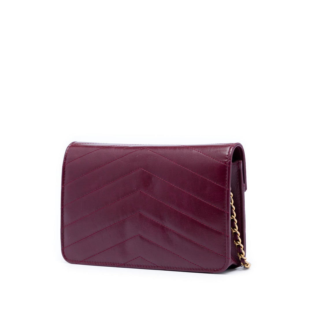 Chanel Chevron Cuir de veau Medal Wallet on Chain