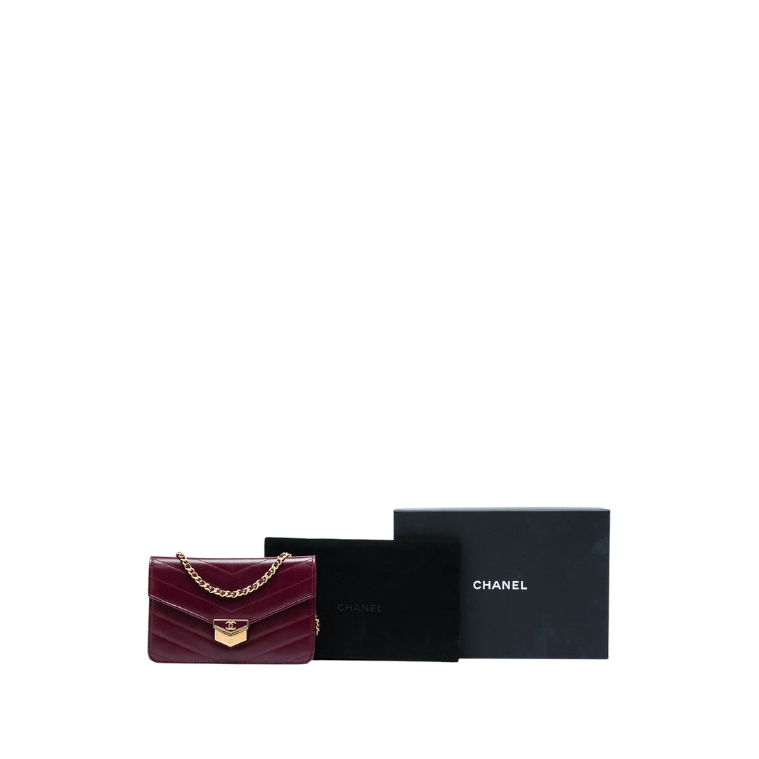 Chanel Chevron Cuir de veau Medal Wallet on Chain