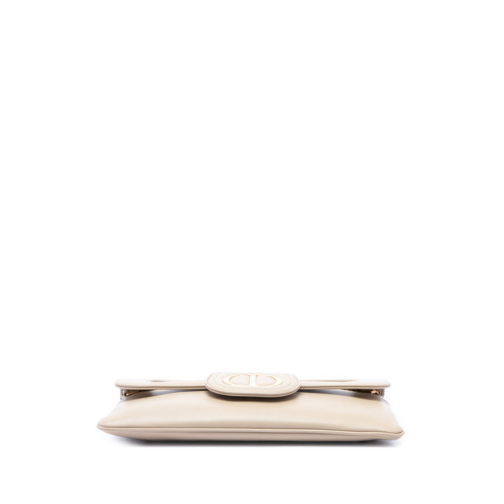 Dior DiorDouble Sac à chaîne Moyen Cuir de veau Beige – vue 3 – GABY PARIS