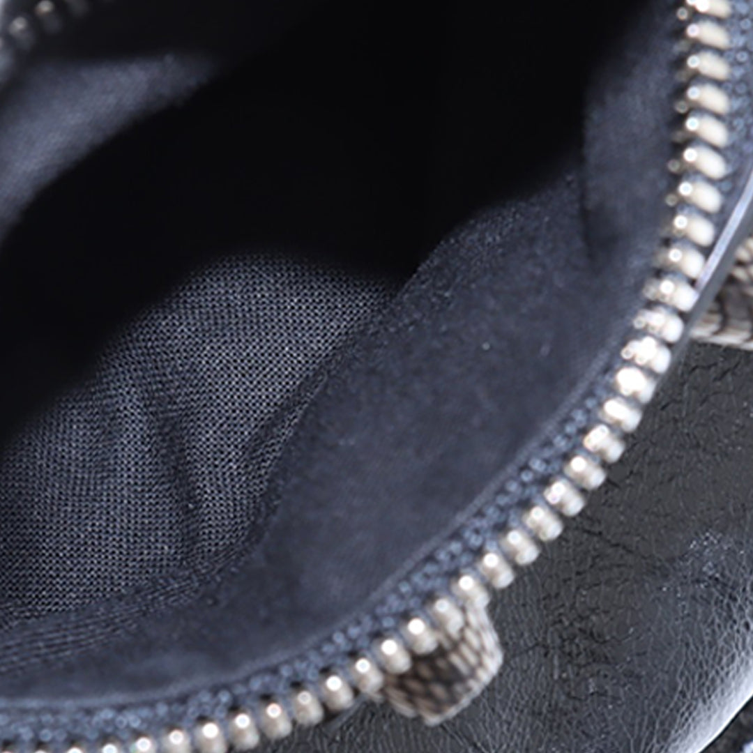 Balenciaga Sac seau Le Cagole XS Cuir d'agneau Noir – vue 6 – GABY PARIS