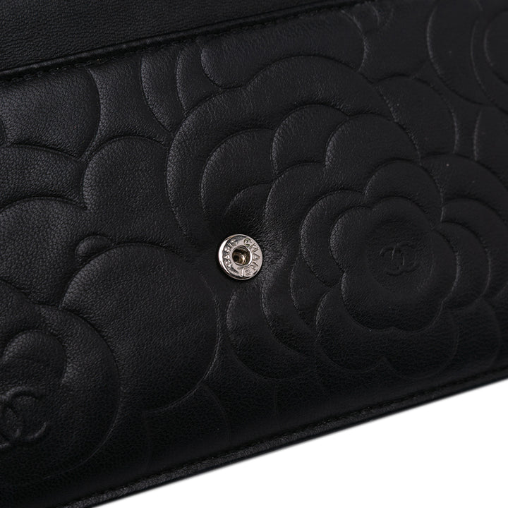 Lambskin Camellia Embossed Wallet On Chain Black - Gaby Paris