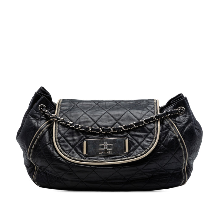 Chanel Matelassé Cuir d’agneau East West Mademoiselle Accordion à rabat