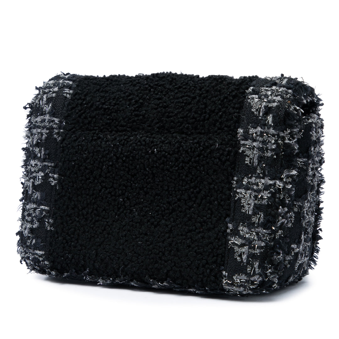 Chanel CC Shearling et Chaîne à rabat Moyen Tweed Noir – vue 2 – GABY PARIS