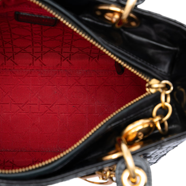 Dior Medium Cuir verni Cannage Lady Dior