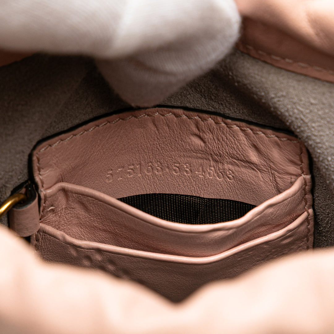 Gucci Small GG Marmont Cuir Matelasse Bucket Sac – GABY PARIS Authentique