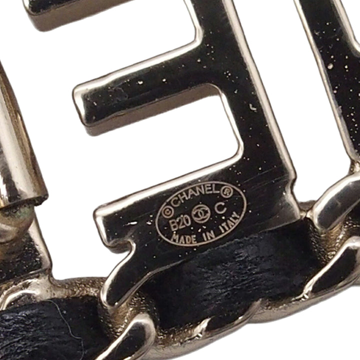 Chanel plaqué Allure Logo Hair Clip Cuir d'agneau