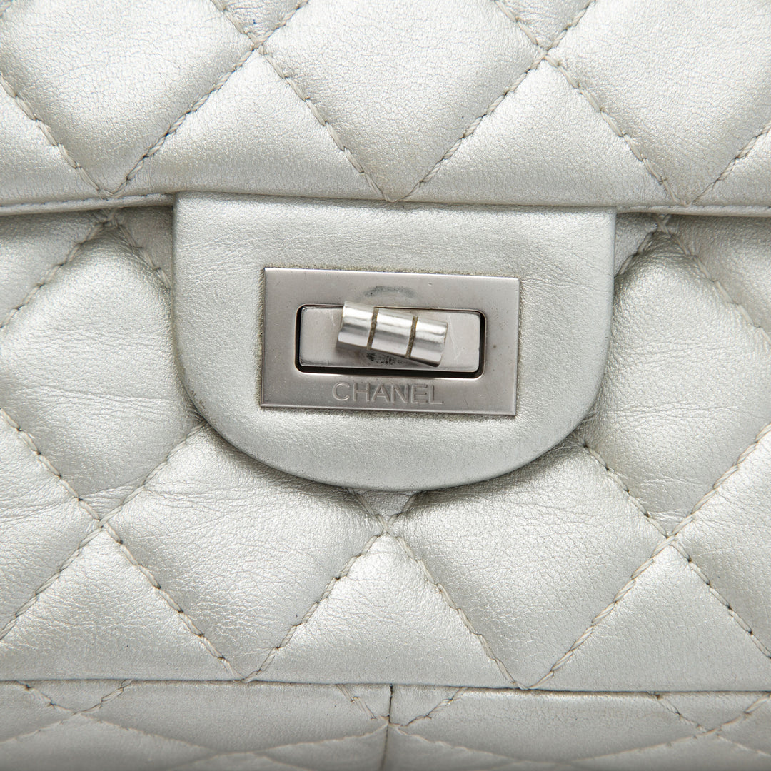 Chanel Matelassé Métallisé Reissue 2.55 Double rabat 226 Cuir d'agneau Argenté
