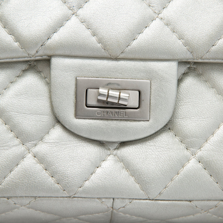 Chanel Matelassé Métallisé Reissue 2.55 Double rabat 226 Cuir d'agneau Argenté
