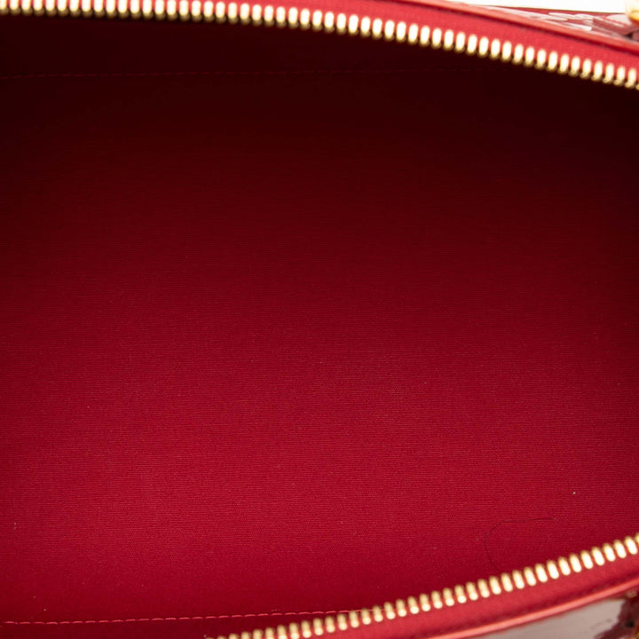 Louis Vuitton Sherwood PM Cuir verni Monogram Rouge – vue 4 – GABY PARIS