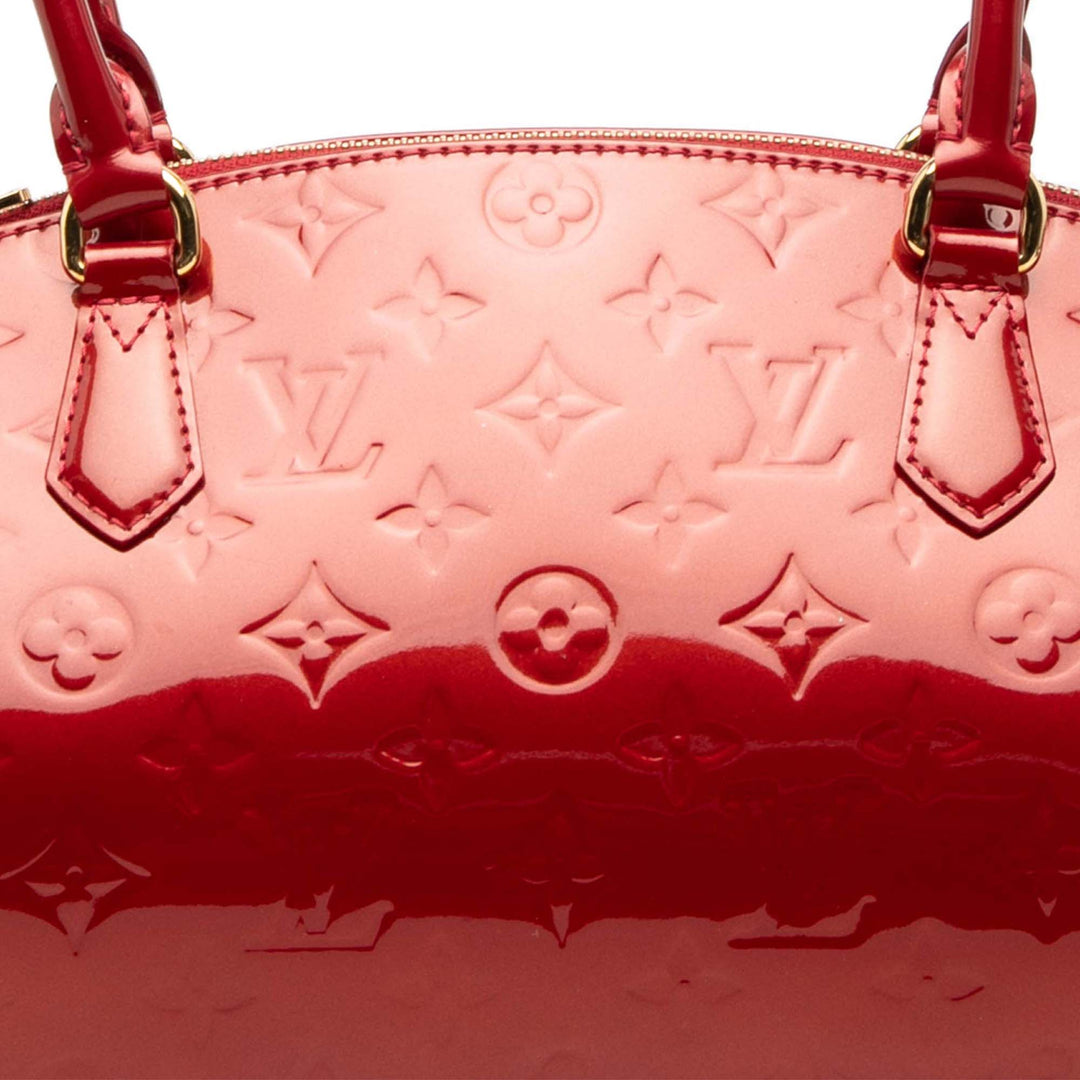 Louis Vuitton Sherwood PM Cuir verni Monogram Rouge – vue 6 – GABY PARIS