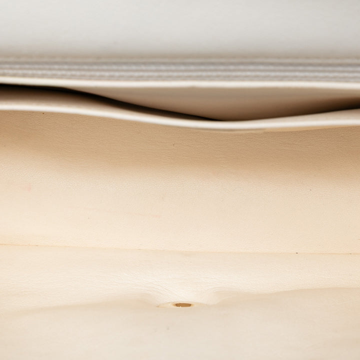 Chanel Medium Cuir de veau et Laine Knit Simple rabat