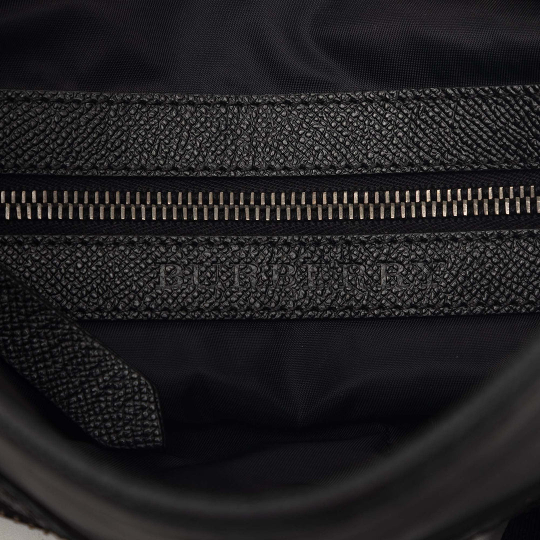 Burberry Smoke Check Nylon Sac porté croisé