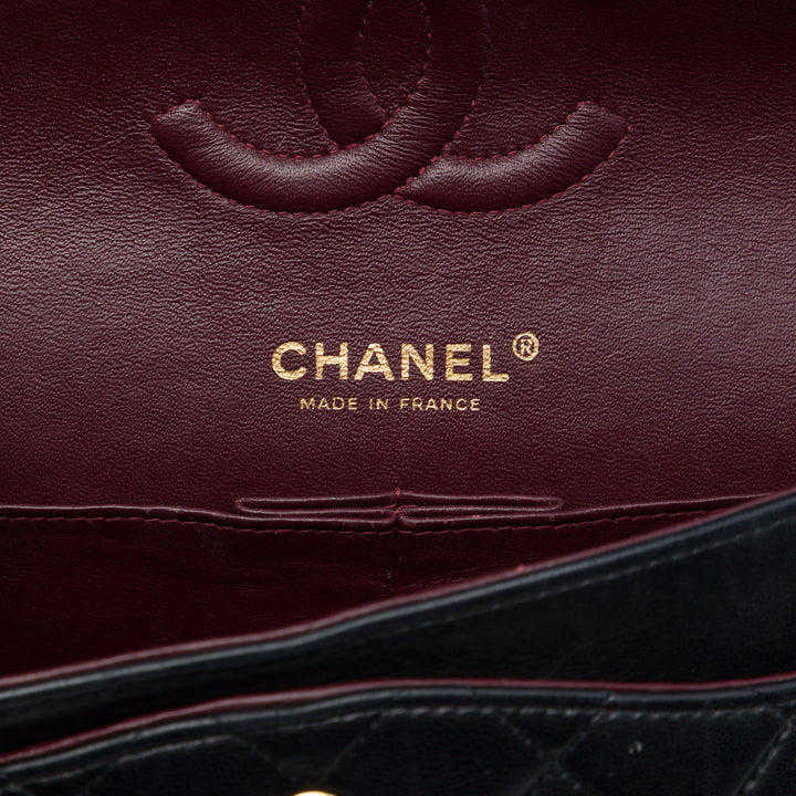 Chanel Sac porté épaule Classic Double rabat Moyen Cuir d'agneau Noir – vue 5 – GABY PARIS